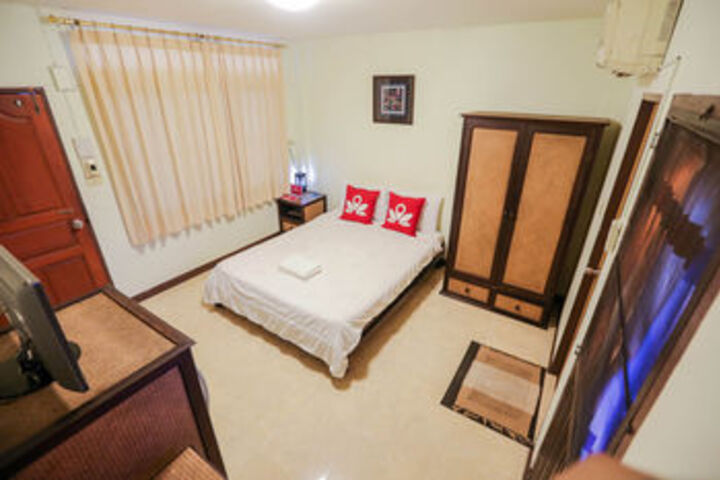 Room 45 of 84