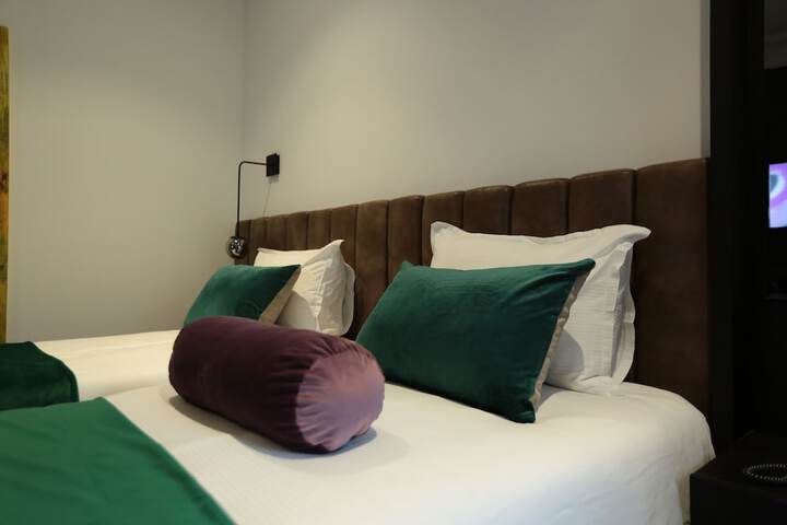 Room 14 of 48