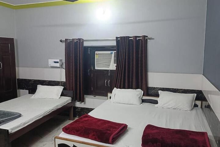 Room 30 of 43