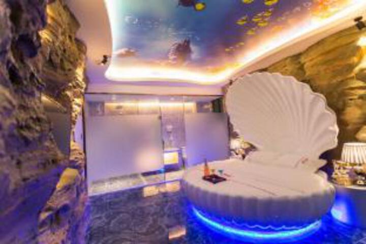 Find Love Boutique Theme Hotel