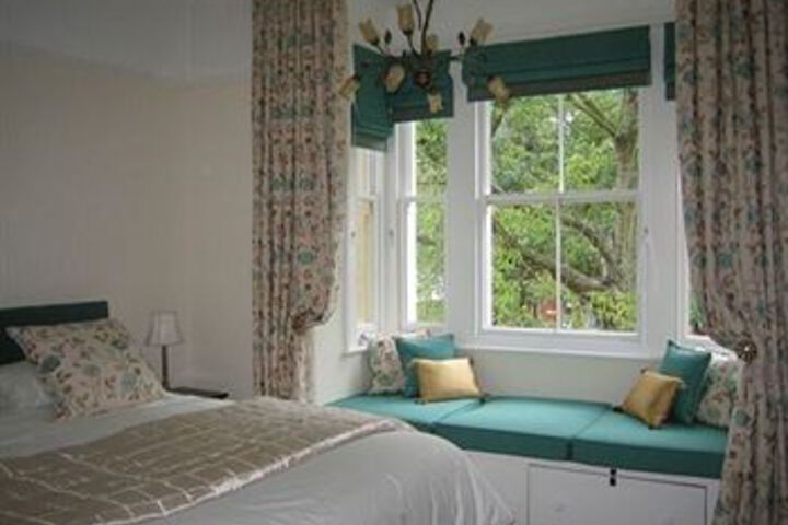Room 3 of 3