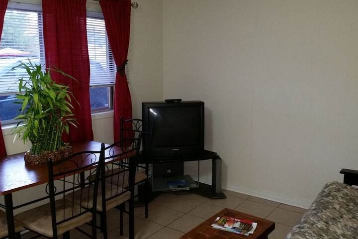 Room 6 of 35