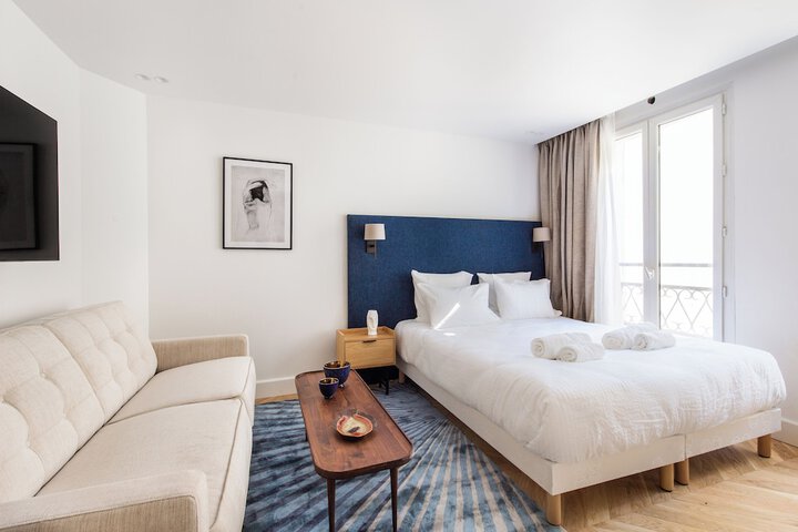 Room 17 of 79