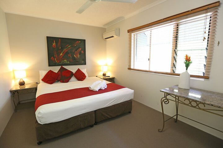 Room 4 of 55