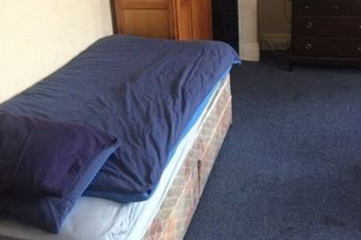 Room 16 of 31