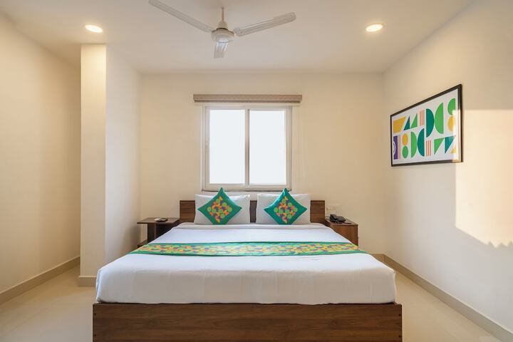 Room 8 of 40