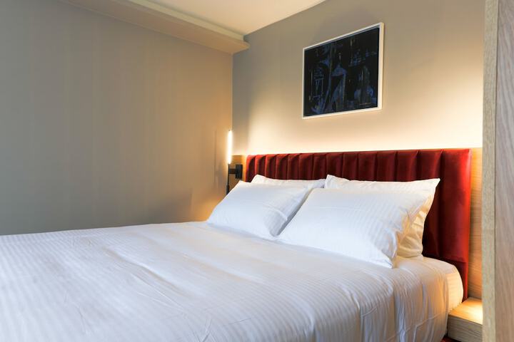 Room 13 of 74