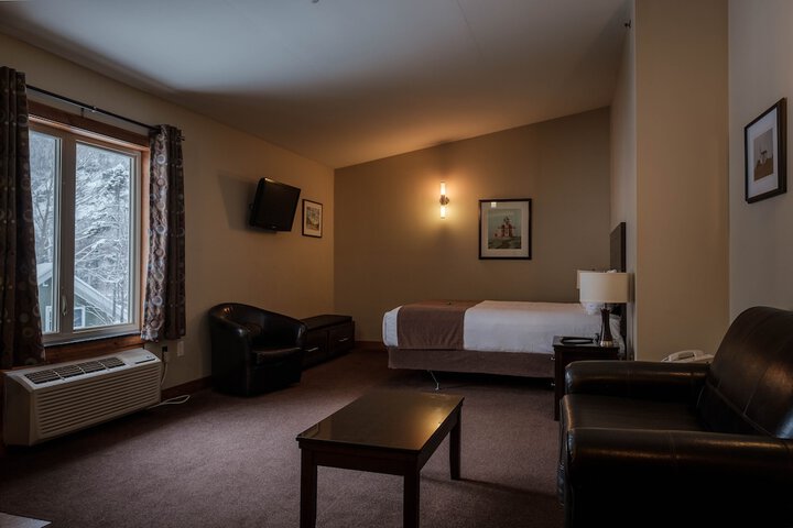 Room 12 of 79