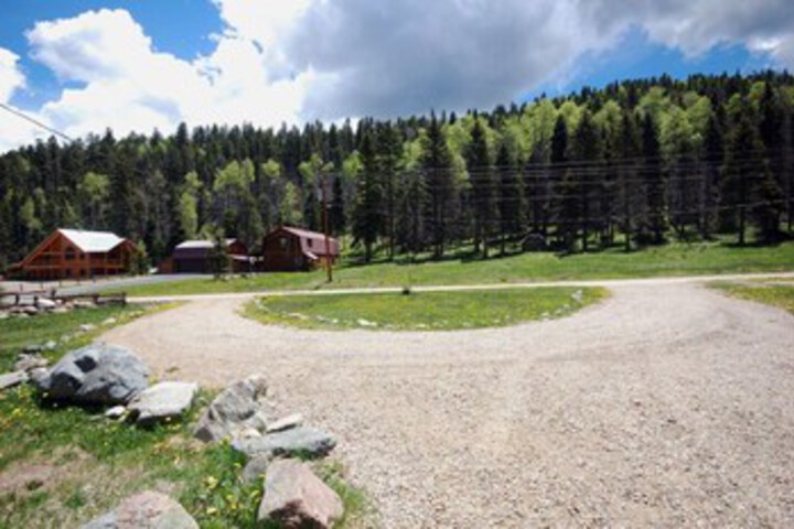 Property Grounds 19 of 36