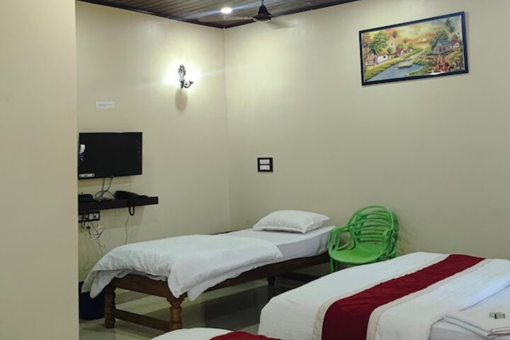 Room 3 of 38