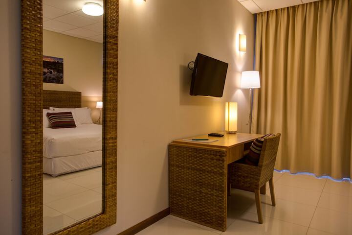 Room 33 of 70