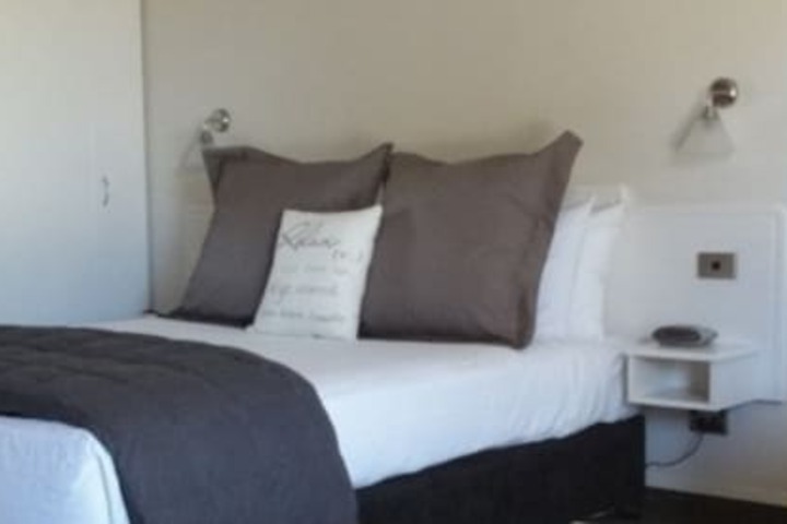 Room 12 of 35