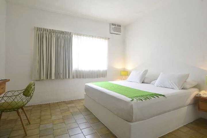 Room 25 of 60