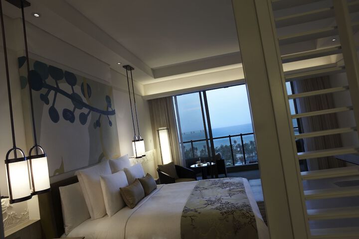 Room 17 of 146