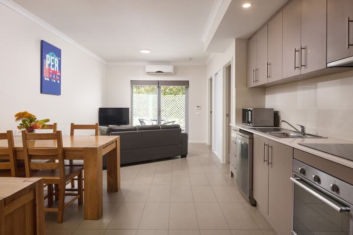 Room 15 of 34
