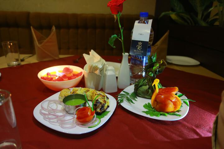 Dining 26 of 43