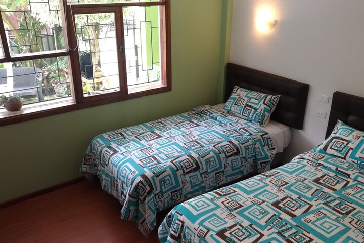 Room 2 of 35