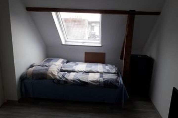 Room 25 of 54