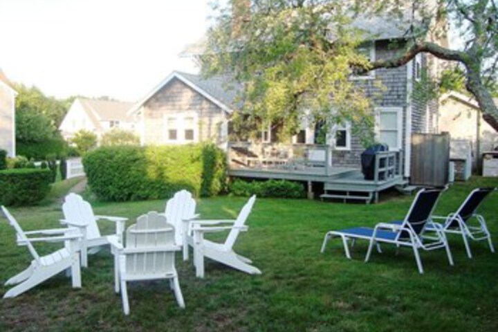 Photo of 30 Striper Lane - Six Bedroom House