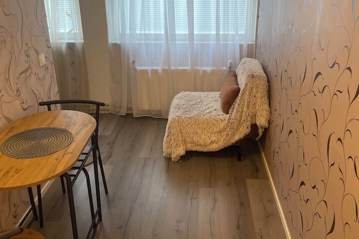 Room 11 of 108