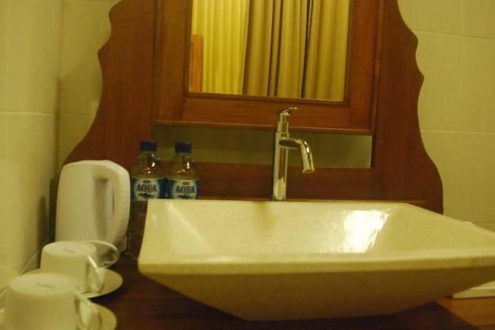 Clean Restrooms