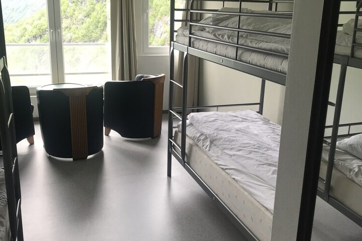 Room 12 of 79