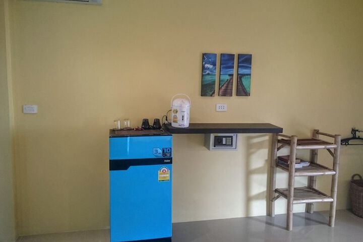 Room 8 of 43