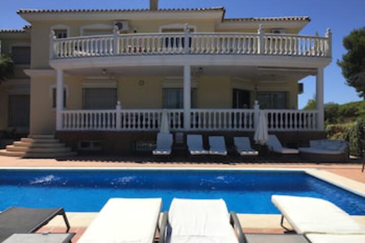 Pool 3 of 8