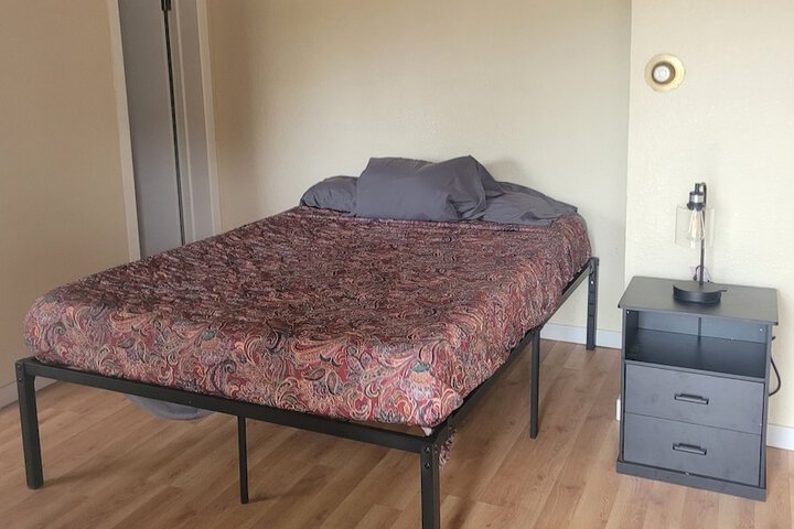 Room 19 of 38