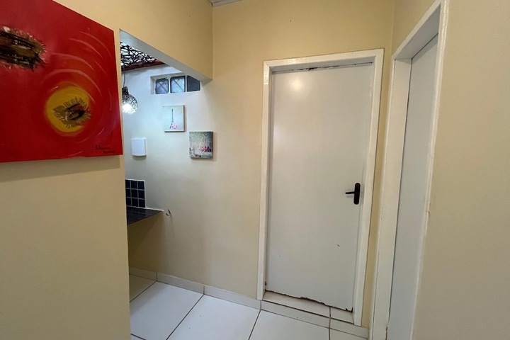 Room 34 of 71