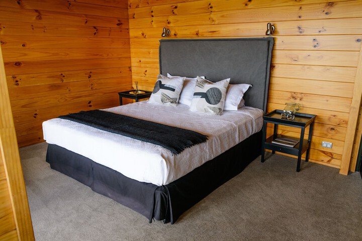Room 3 of 54