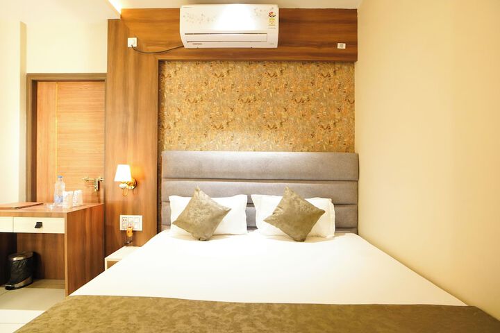 Room 40 of 83