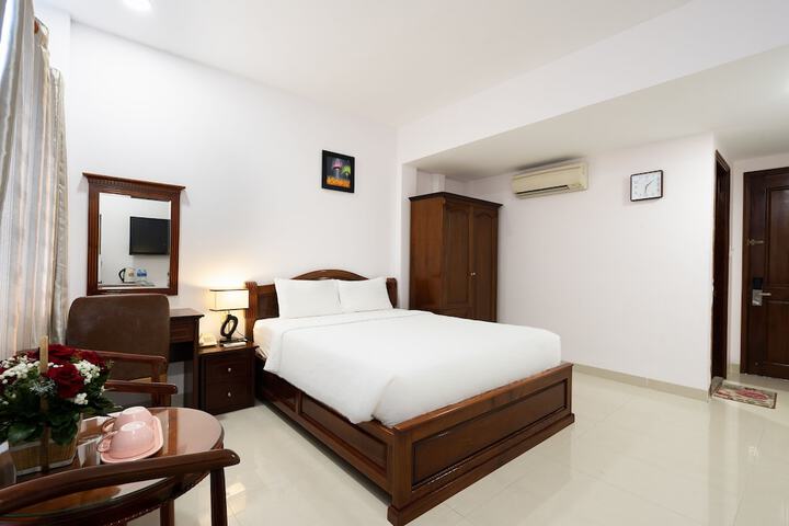 Room 8 of 21