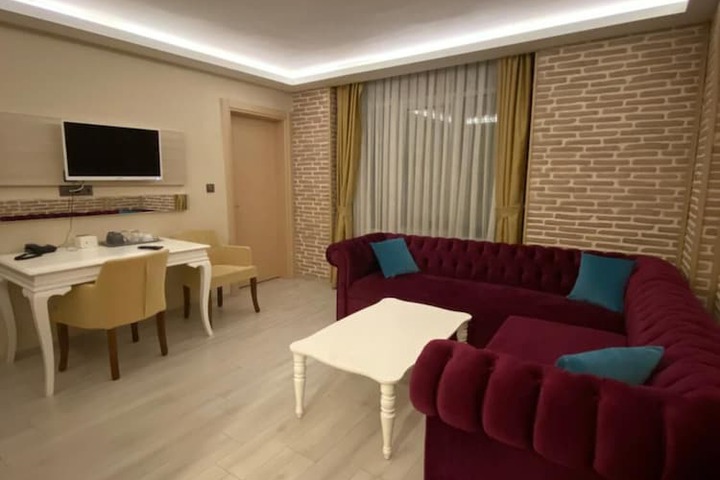 Room 26 of 43
