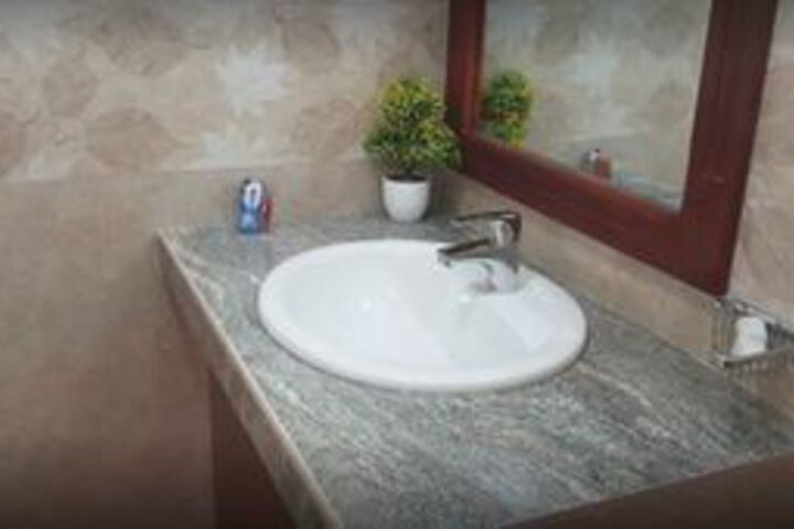 Room 2 of 11