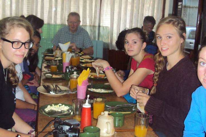 Dining 33 of 39