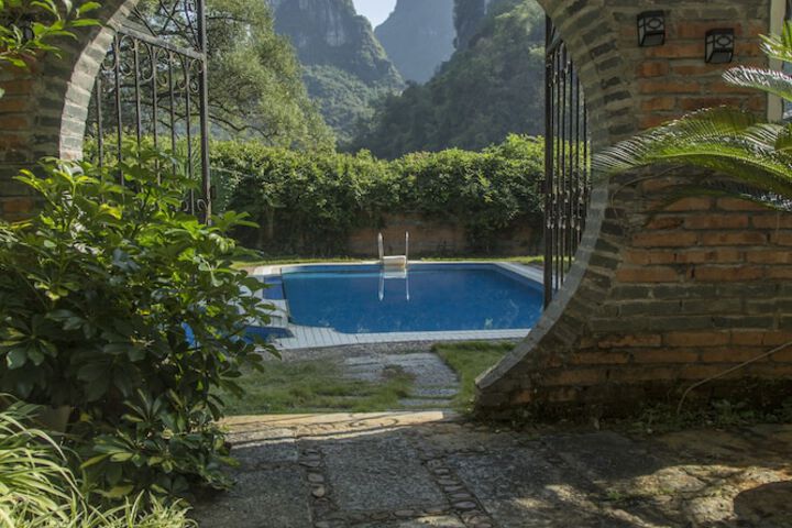 Property Grounds 74 of 79