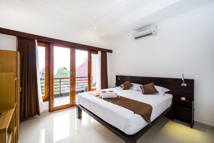 Room 10 of 53