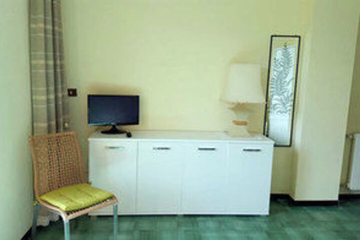 Room 15 of 20