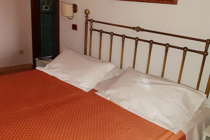 Room 14 of 67