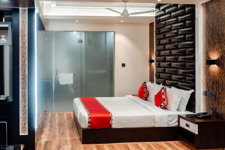 Room 15 of 74