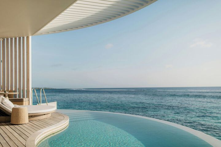 Pool 51 of 194