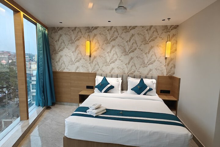 Room 13 of 21