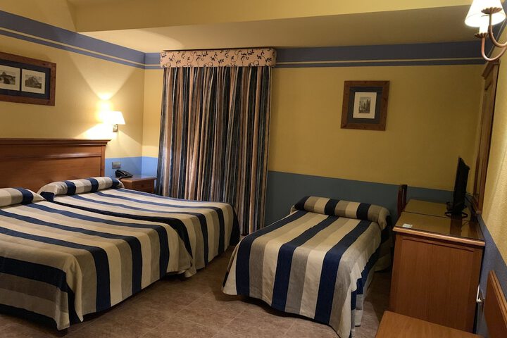 Room 8 of 31