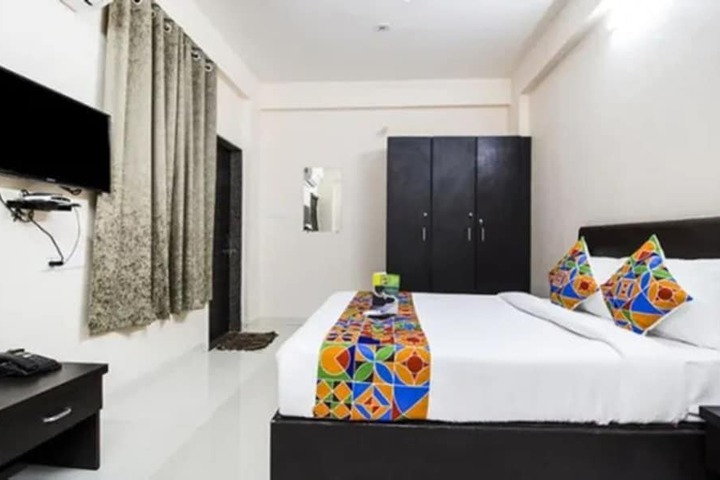 Room 14 of 22