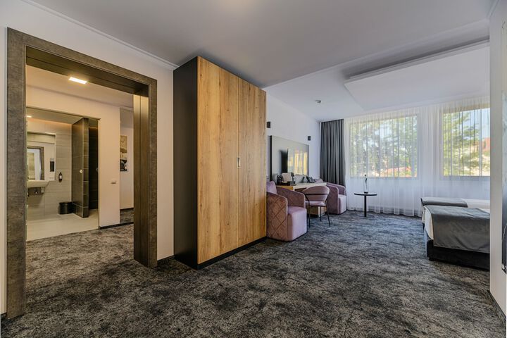 Room 41 of 131