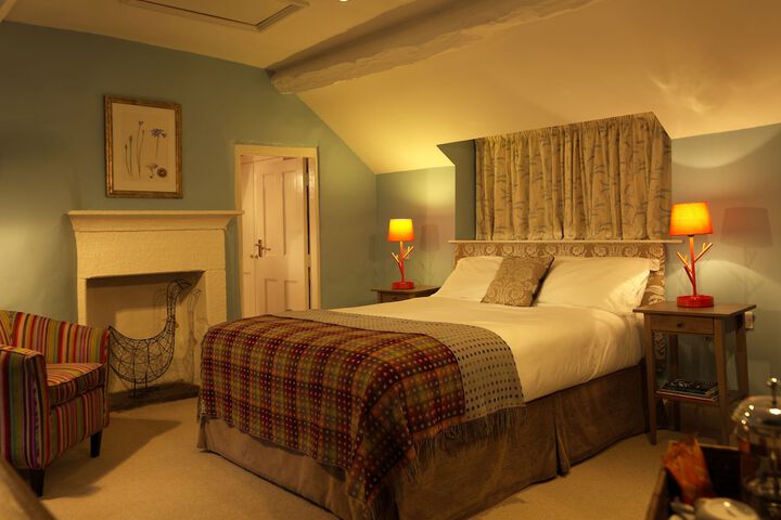 Room 3 of 66