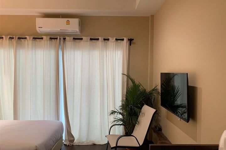 Room 18 of 94