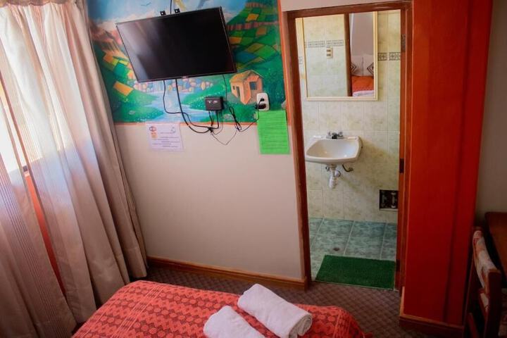 Room 34 of 65