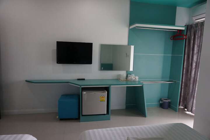 Room 20 of 28